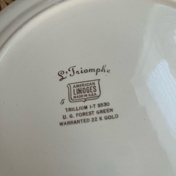L'Triomphe American Limoges Trillium Forest Green Filigree 22K Gold Dinner Plate - Picture 3 of 4
